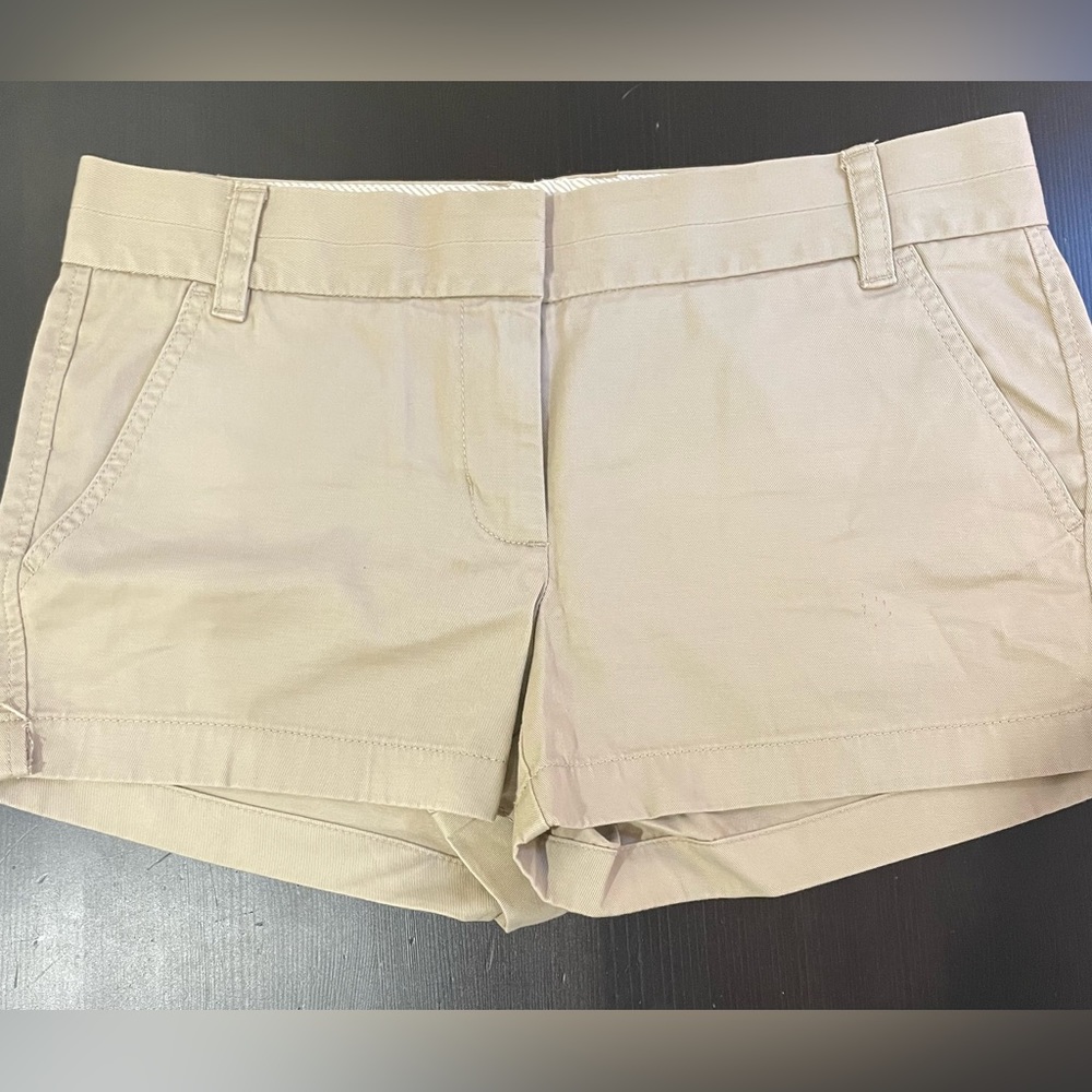 J. Crew 100% Cotton Chino 4" Shorts *Excellent Condition* Size 6